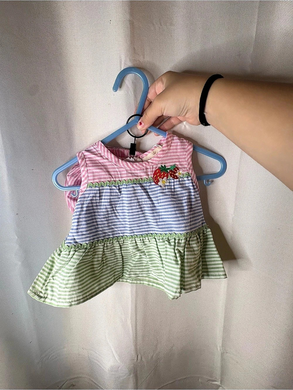 NWT Marie Nichole 2 piece strawberry set